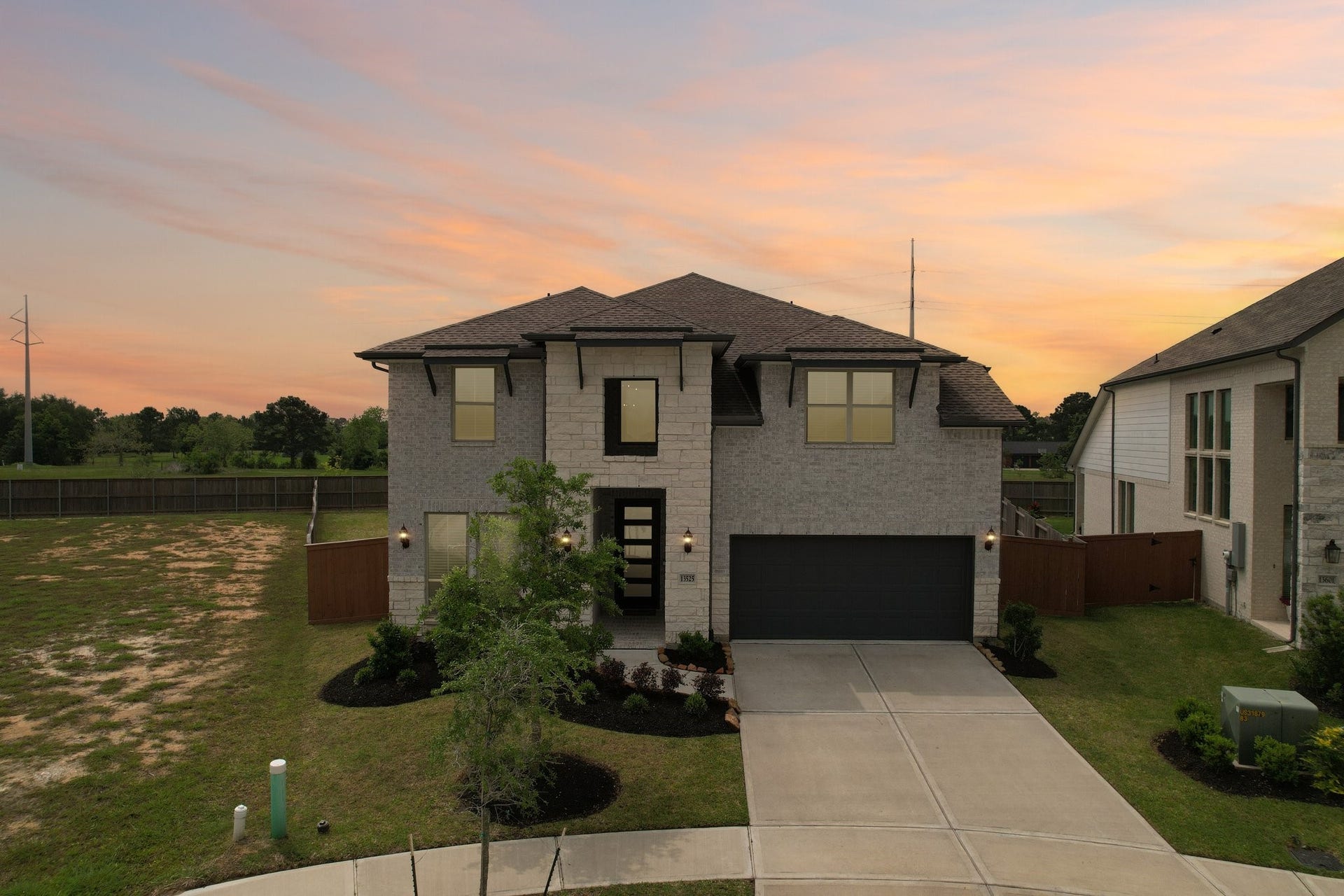 13525 Seneca Lake Drive, Texas City, TX 77568 13525 Seneca Lake Drive, Texas City, TX 77568