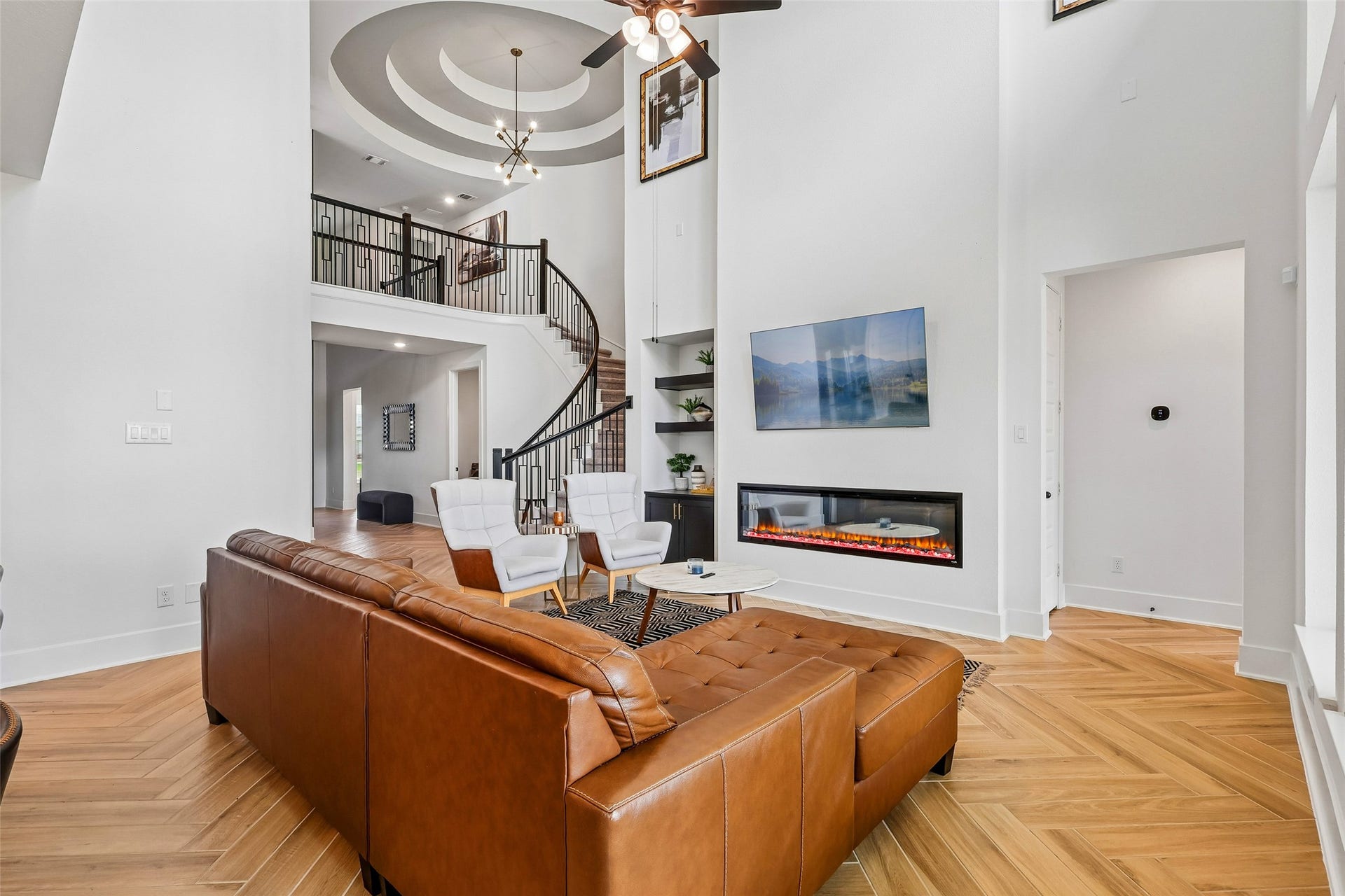 13525 Seneca Lake Drive, Texas City, TX 77568 Stunning view from the main living room, signature Westin spiral stair case and tray ceiling