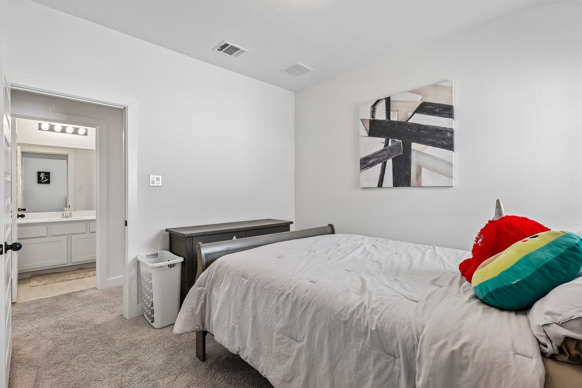 13525 Seneca Lake Drive, Texas City, TX 77568 Another view of bedroom 2