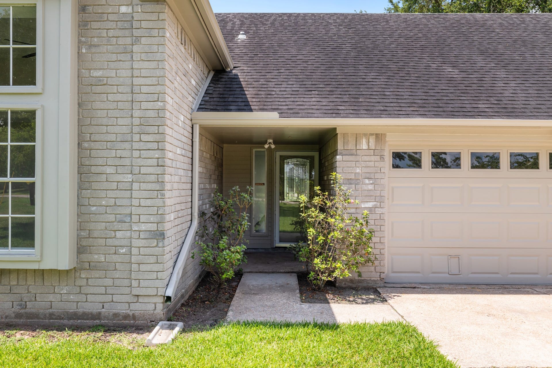 3855 County Road 960, Alvin, TX 77511 3855 County Road 960, Alvin, TX 77511