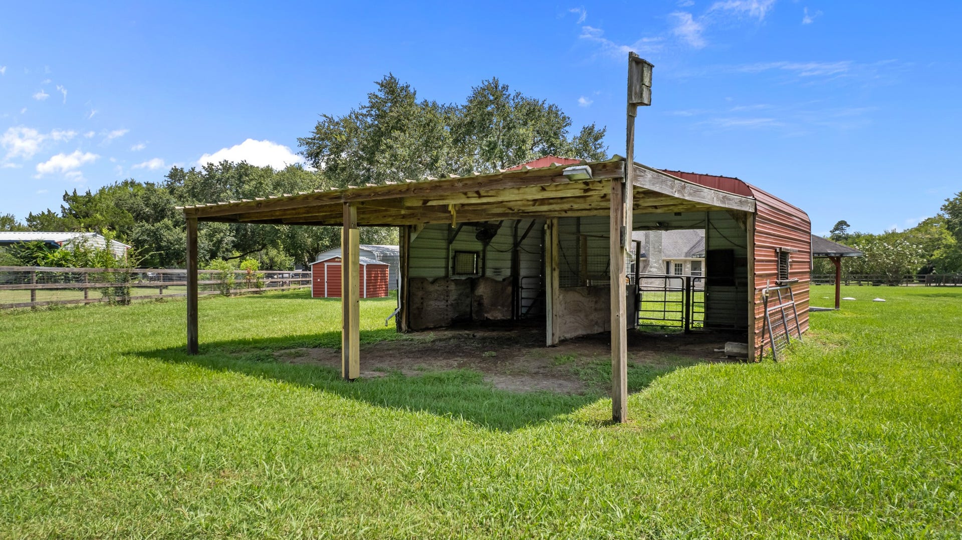 3855 County Road 960, Alvin, TX 77511 3855 County Road 960, Alvin, TX 77511