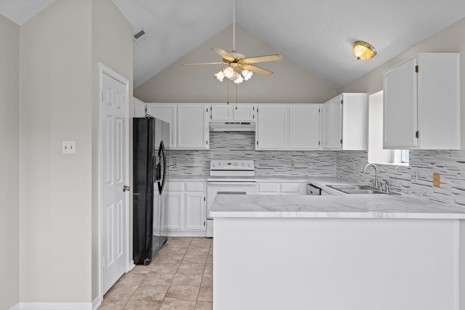3855 County Road 960, Alvin, TX 77511 3855 County Road 960, Alvin, TX 77511