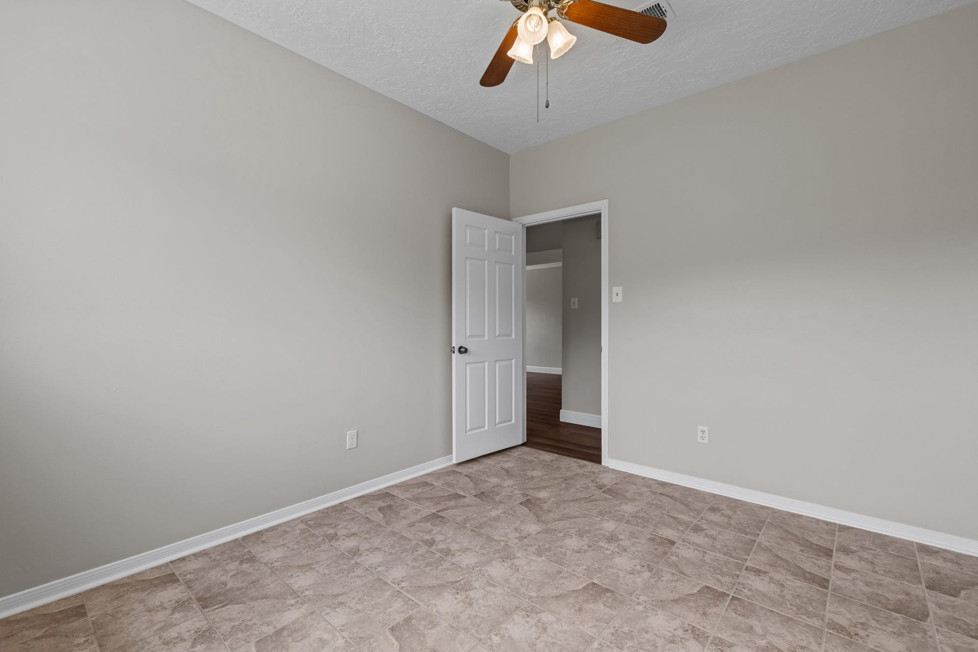 3855 County Road 960, Alvin, TX 77511 3855 County Road 960, Alvin, TX 77511