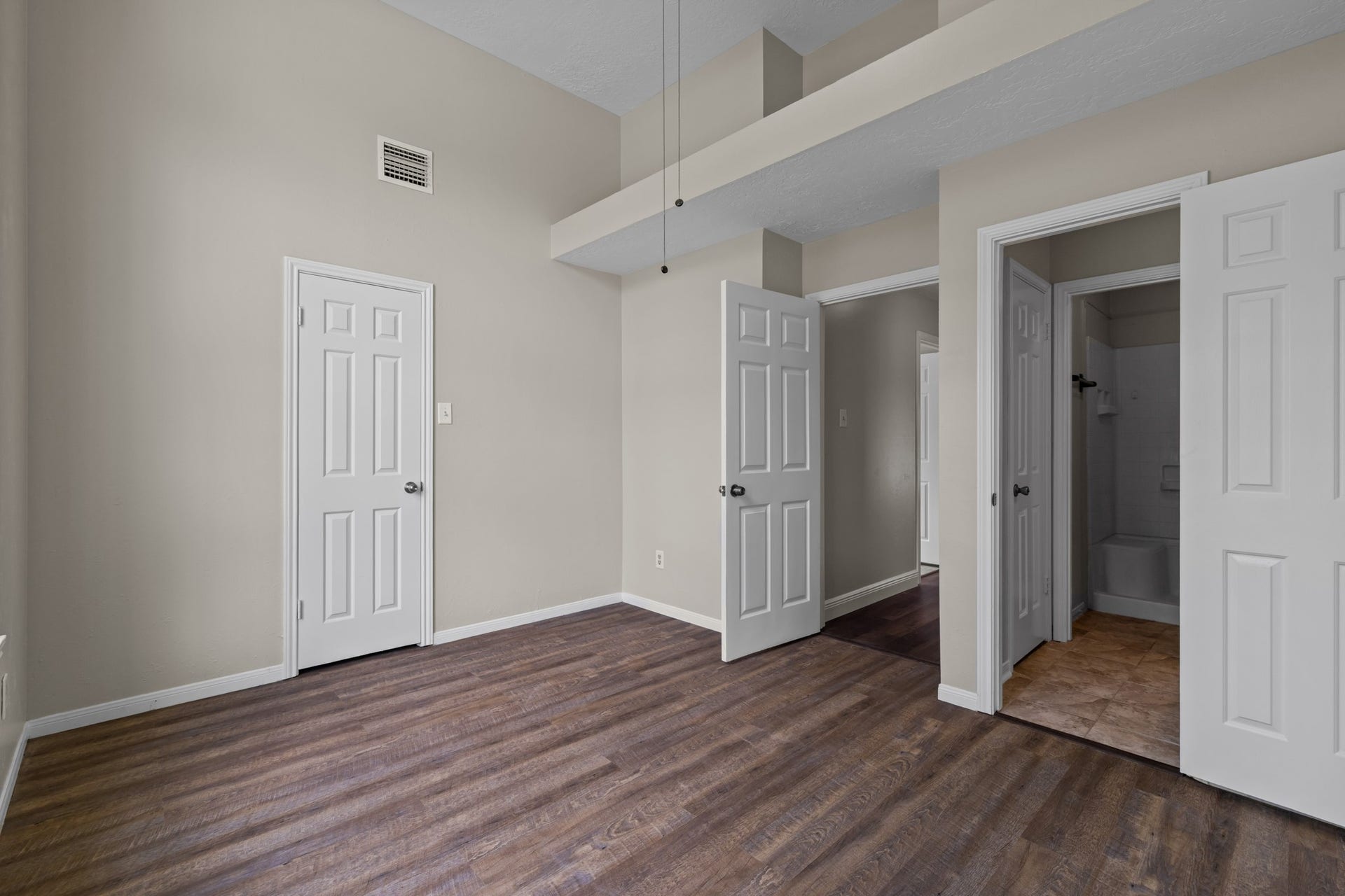 3855 County Road 960, Alvin, TX 77511 3855 County Road 960, Alvin, TX 77511