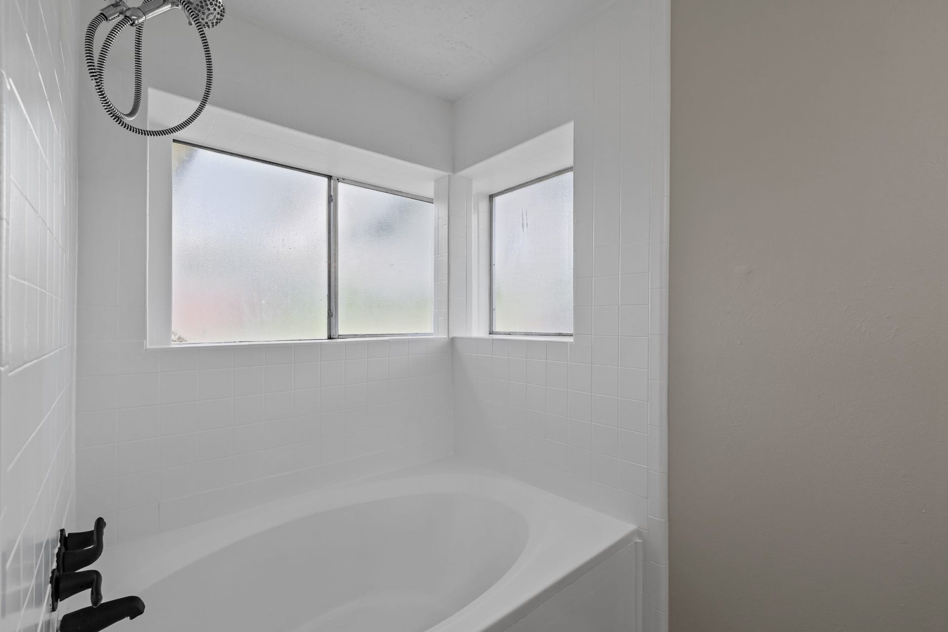 3855 County Road 960, Alvin, TX 77511 3855 County Road 960, Alvin, TX 77511