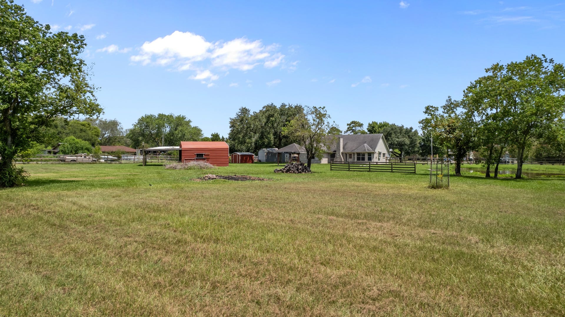 3855 County Road 960, Alvin, TX 77511 3855 County Road 960, Alvin, TX 77511