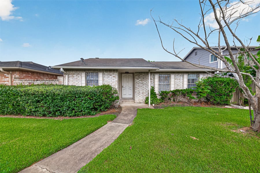 Property photo for 13026 Clarewood Drive, Houston, TX