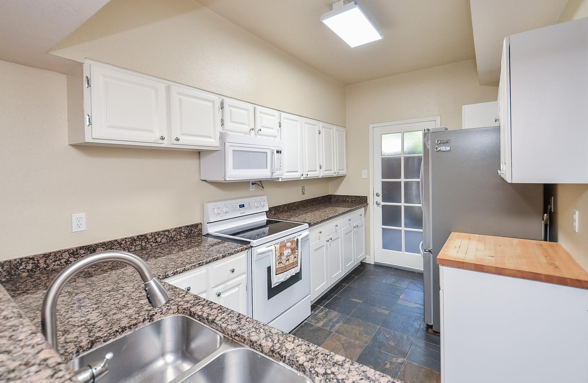 2001 Bering Drive, #3M, Houston, TX 77057