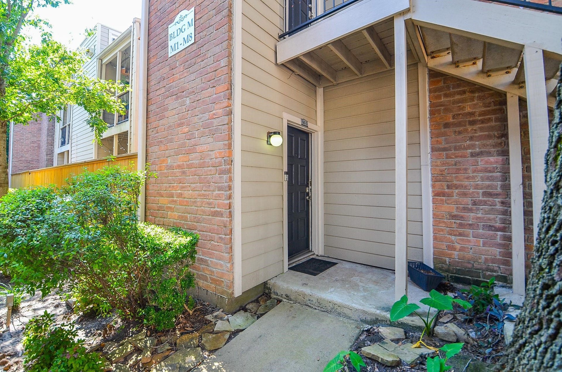 2001 Bering Drive, #3M, Houston, TX 77057