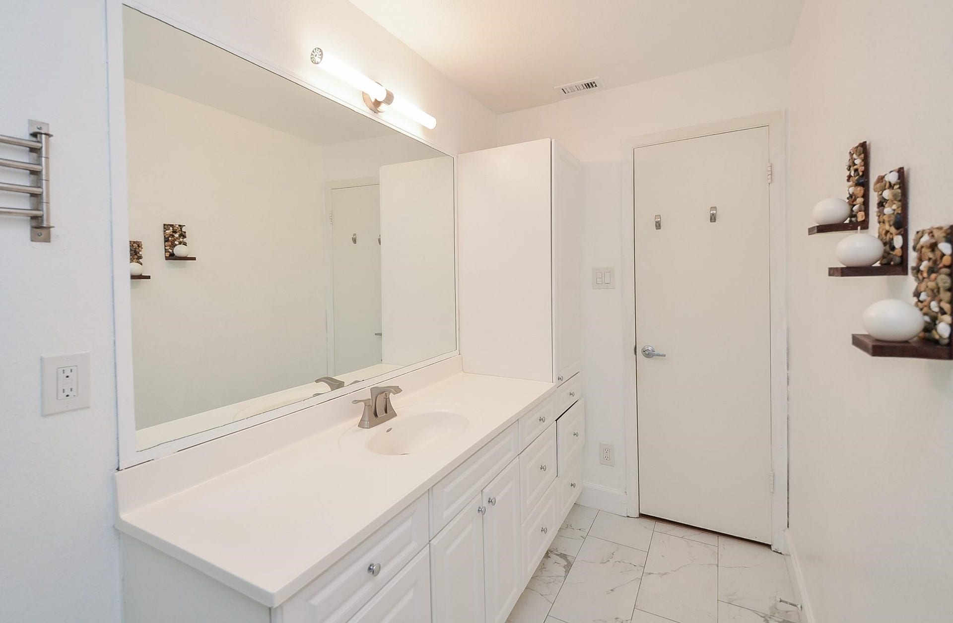 2001 Bering Drive, #3M, Houston, TX 77057
