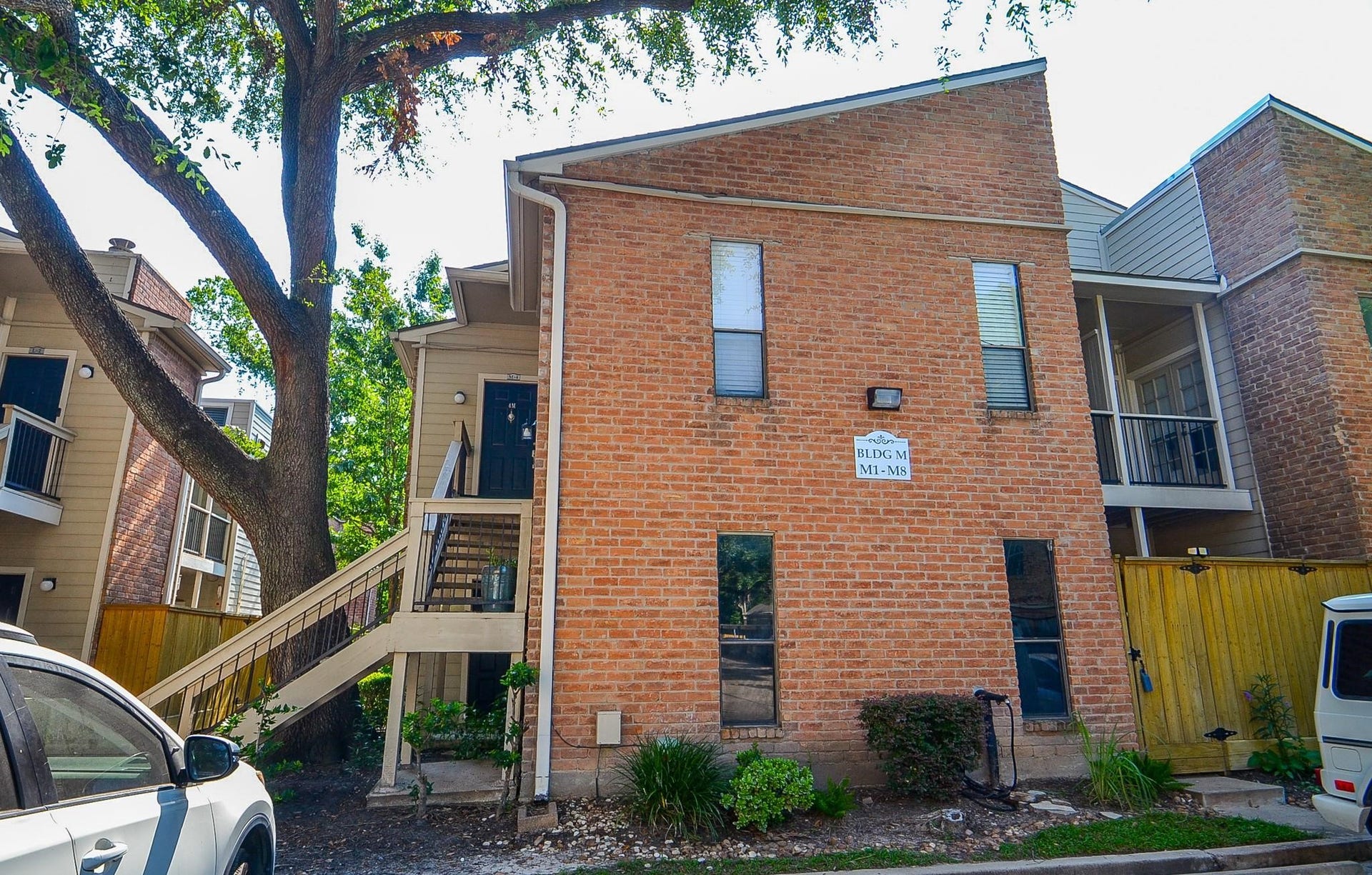 2001 Bering Drive, #3M, Houston, TX 77057