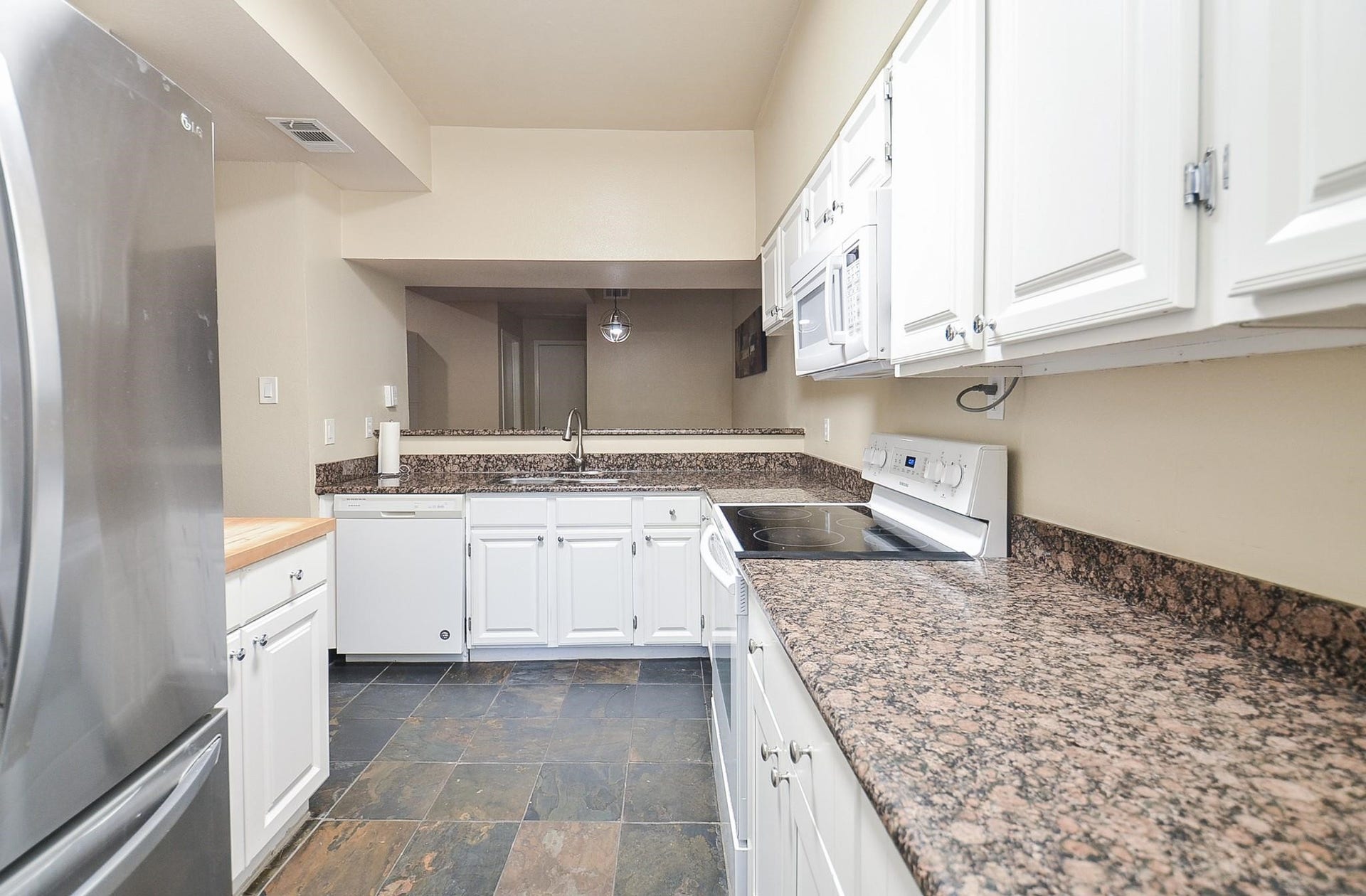 2001 Bering Drive, #3M, Houston, TX 77057