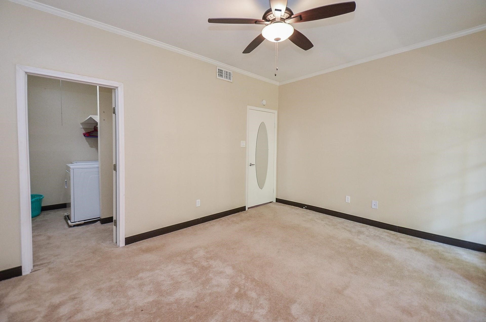 2001 Bering Drive, #3M, Houston, TX 77057