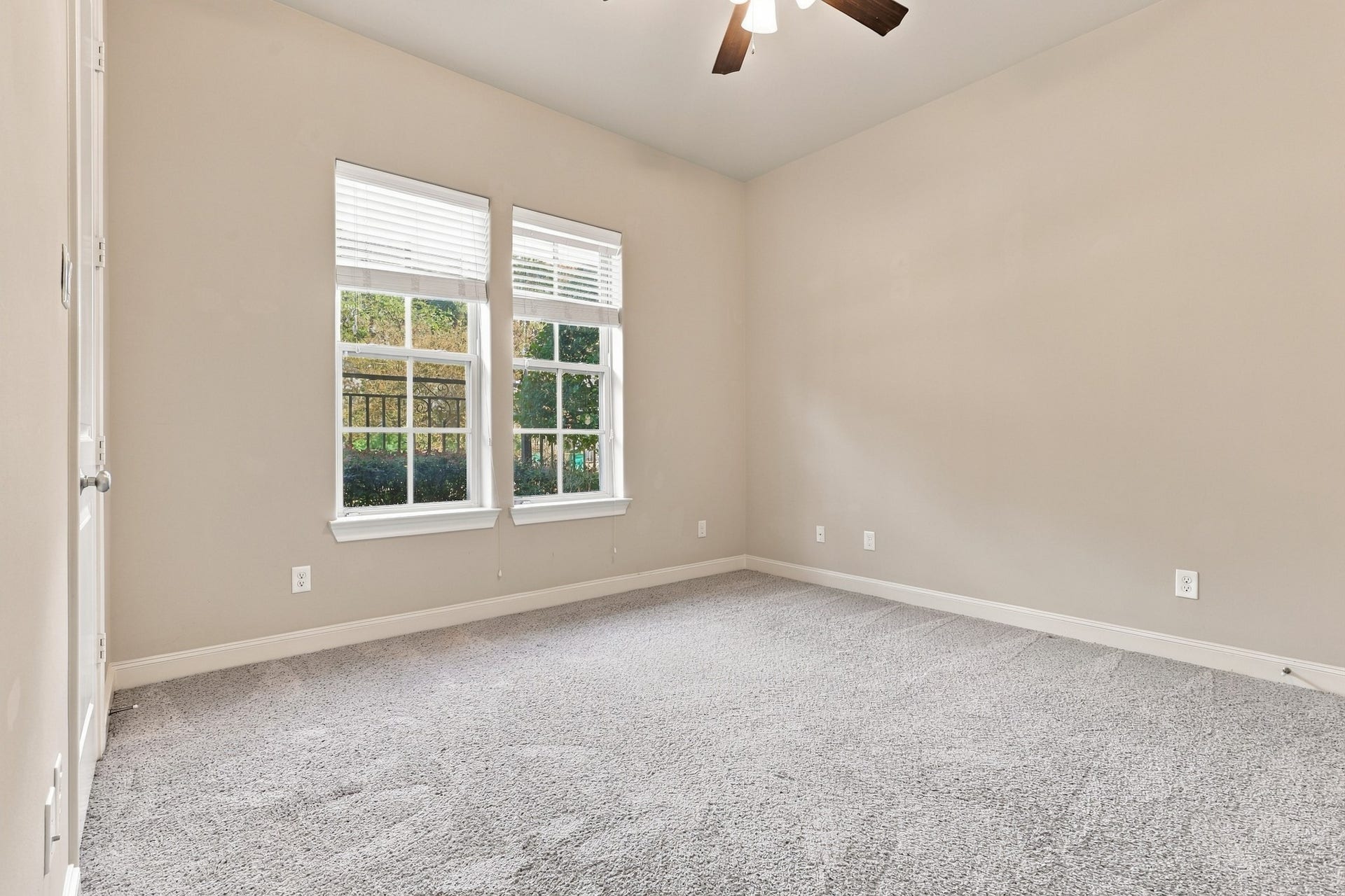 2217 Bastrop Street, Houston, TX 77003 Second bedroom downstairs facing street.