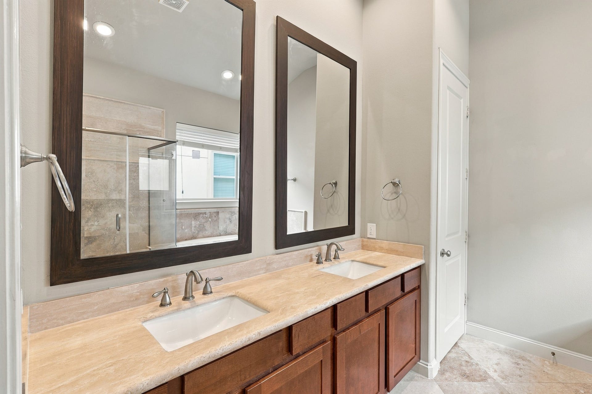 2217 Bastrop Street, Houston, TX 77003 Dual vanity in primary bathroom.