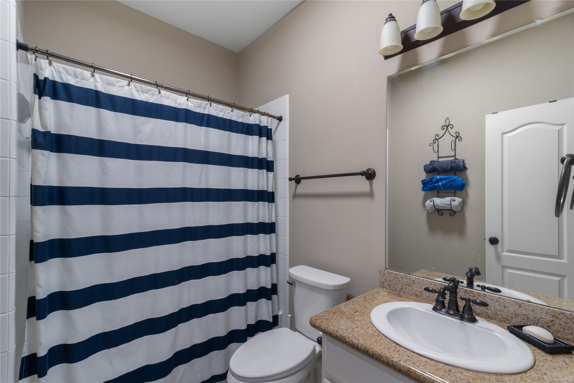 2525 W Ranch Drive, Friendswood, TX 77546 Full bathroom upstairs off the game room.