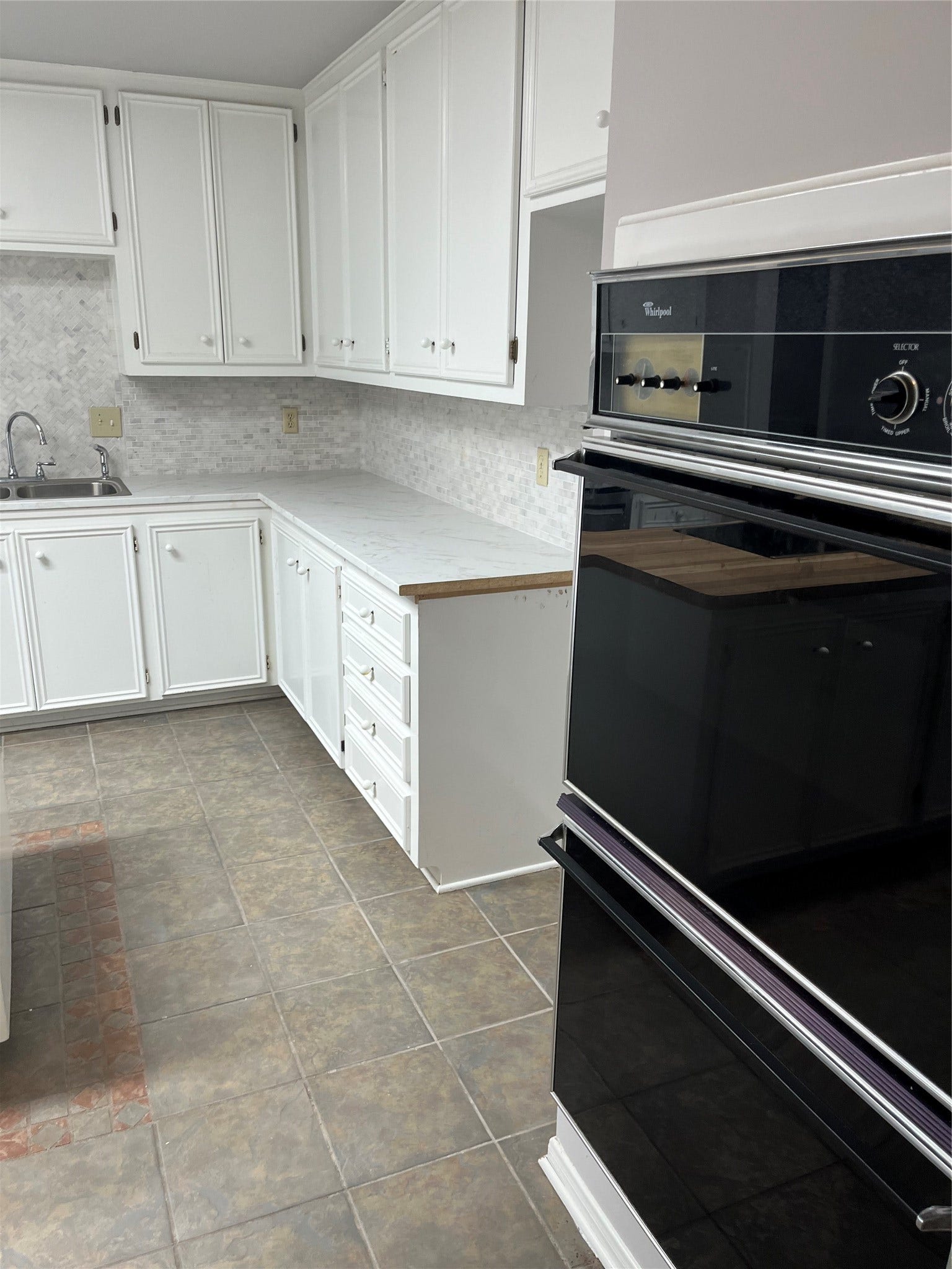 8011 Fresno Drive, Houston, TX 77083 Kitchen