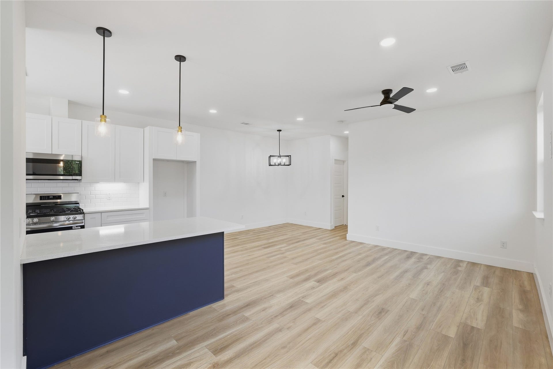 250 Georgia Street, #A, Houston, TX 77029 250 Georgia Street, #A, Houston, TX 77029