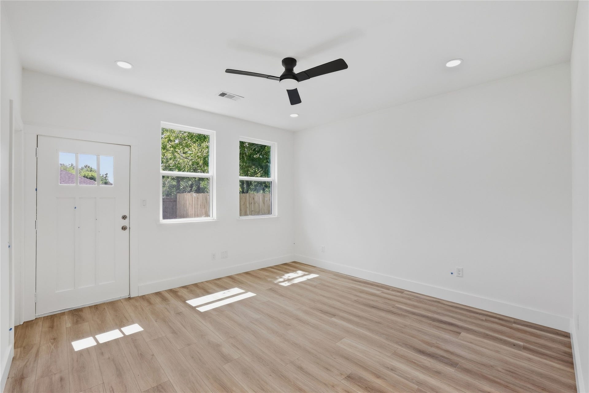 250 Georgia Street, #A, Houston, TX 77029 250 Georgia Street, #A, Houston, TX 77029