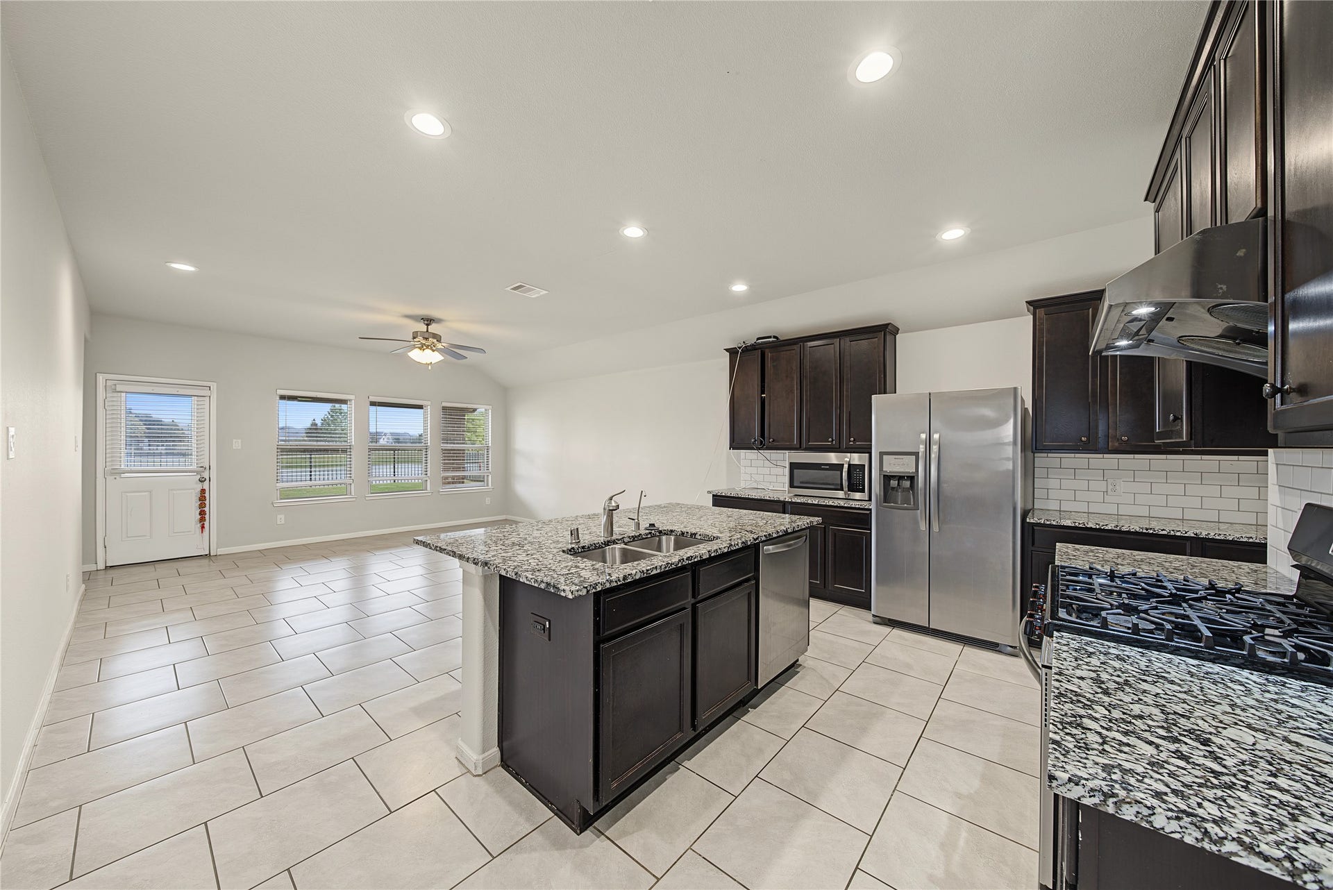 8807 Jamison Drive, Rosenberg, TX 77469 8807 Jamison Drive, Rosenberg, TX 77469