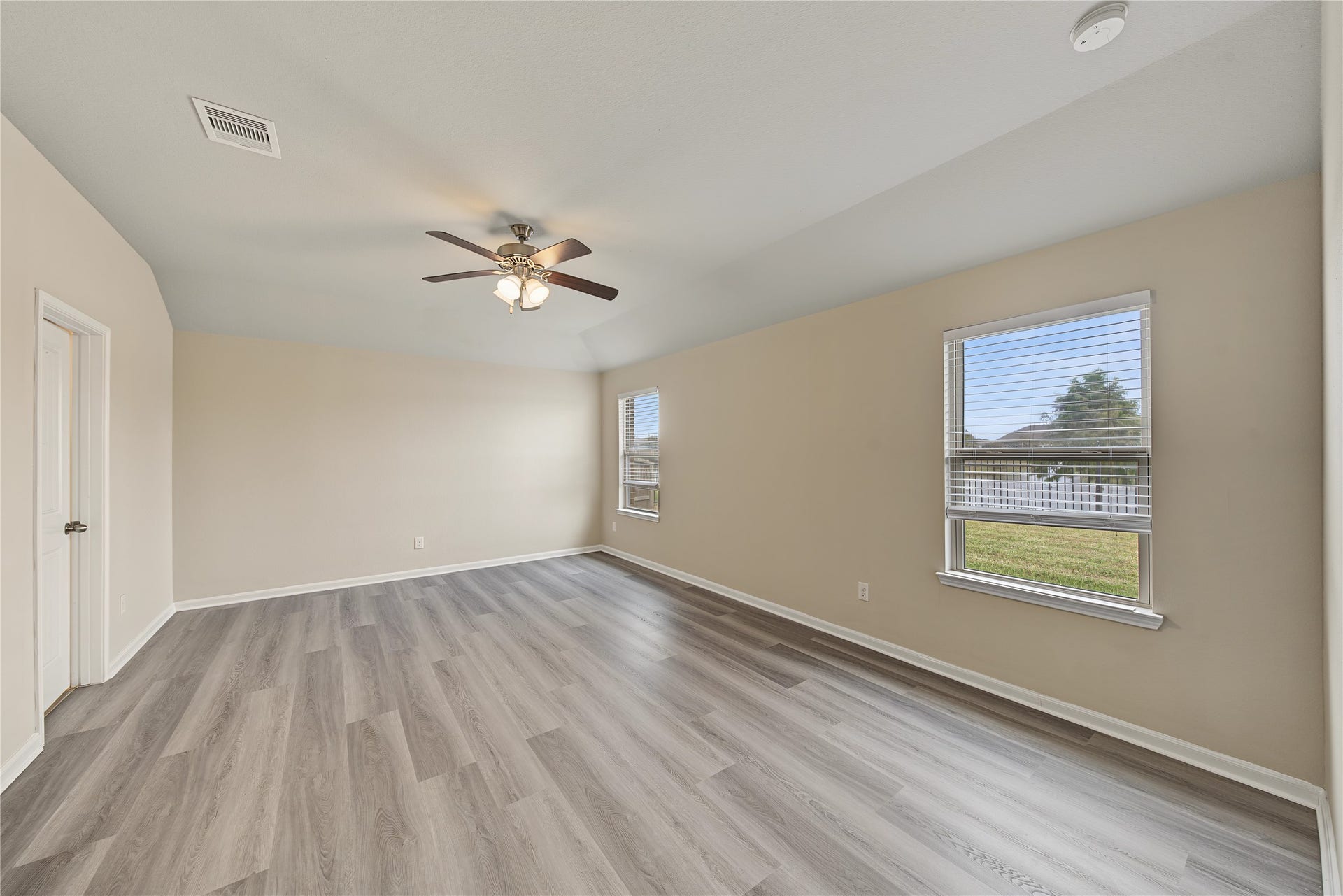 8807 Jamison Drive, Rosenberg, TX 77469 8807 Jamison Drive, Rosenberg, TX 77469