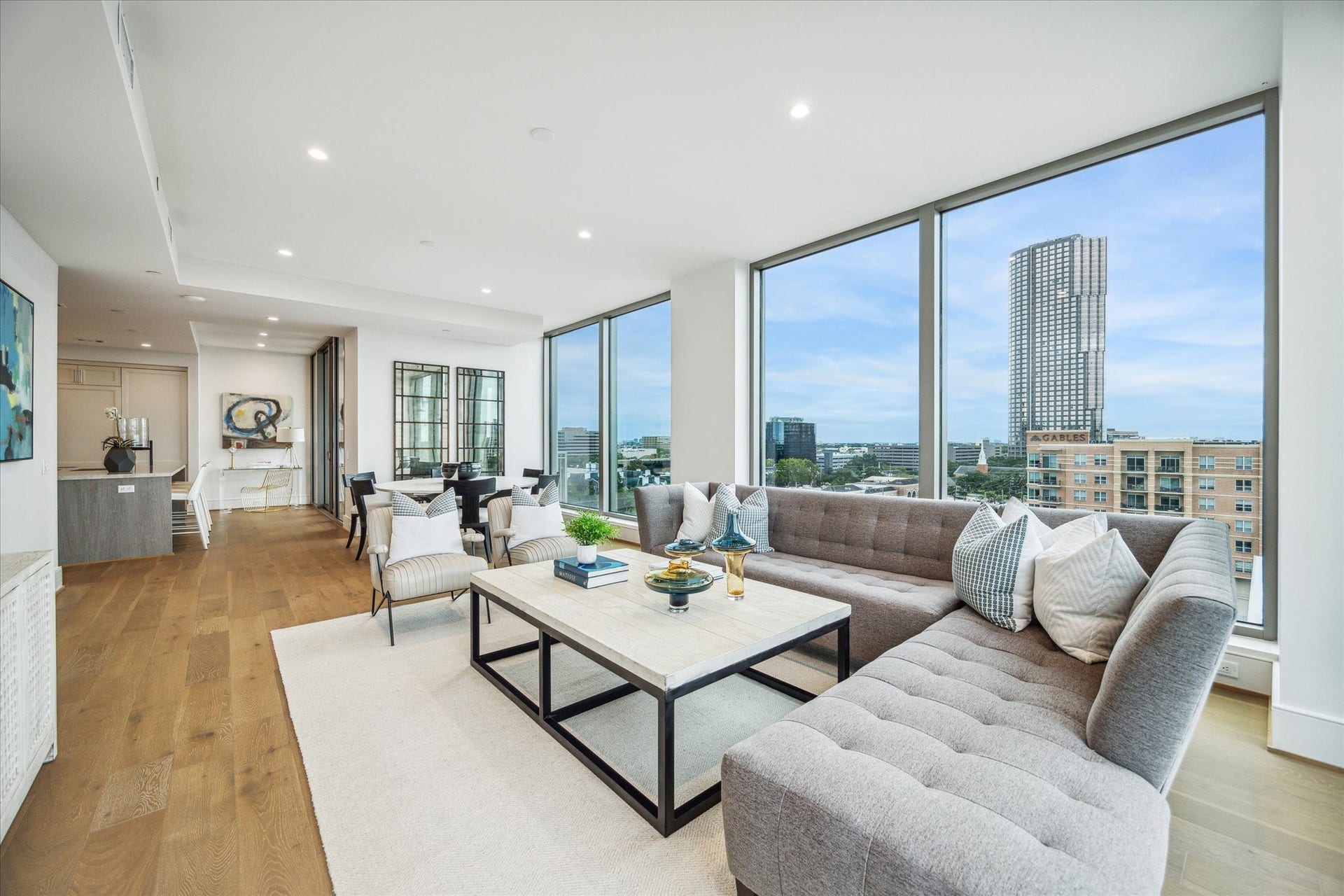 5656 San Felipe Street, #606, Houston, TX 77056 The open-concept layout is perfect for both entertaining and everyday living. Photos are of a similar unit with the same floor plan