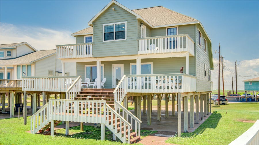 Property photo for 101 Stanek Drive, Surfside Beach, TX