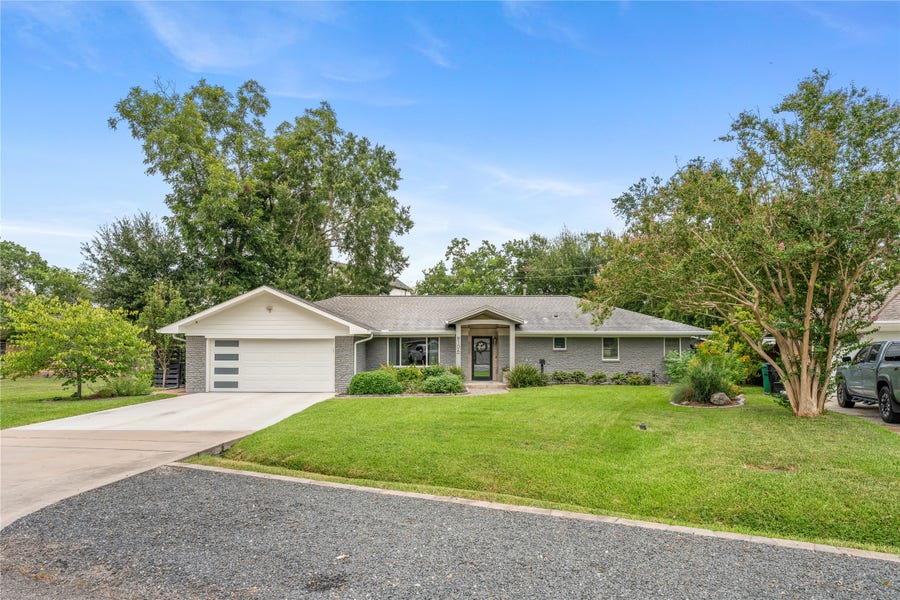 Property photo for 9106 Western Drive, Houston, TX