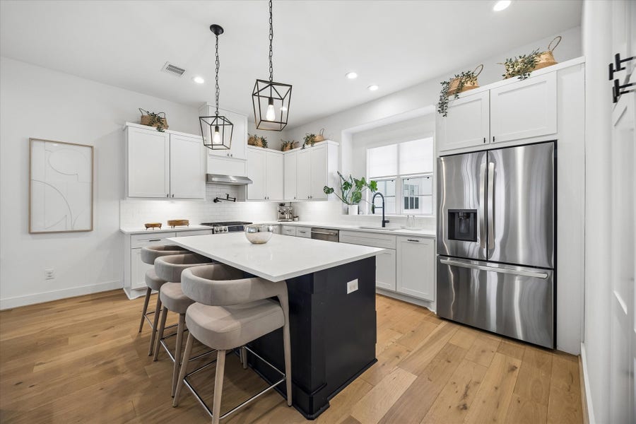 Property photo for 956 Dunleigh Meadows Lane, Houston, TX