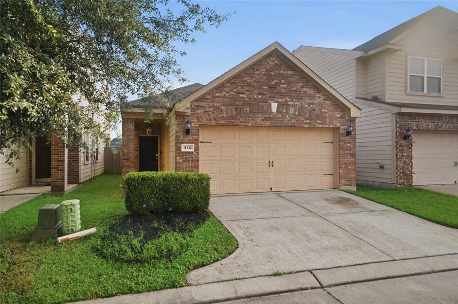 Property photo for 11132 Panther Court, Houston, TX