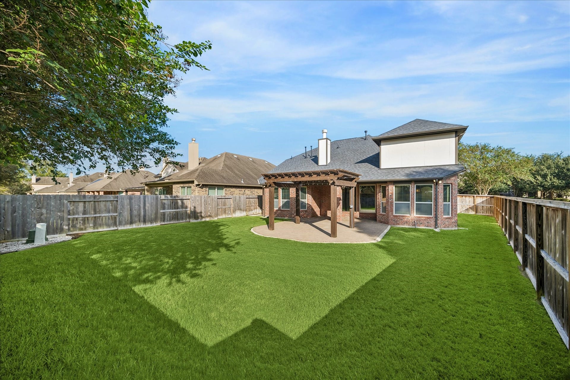 30 Glade Park Drive, Missouri City, TX 77459 There's plenty of room to enjoy the great outdoors in this spacious backyard. Updated landscaping, a 2024 sprinkler system, control box, and a fully replaced fence make this a wonderful setting for backyard games, weekend cookouts, or simply enjoying the fresh air.