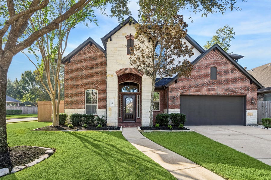Property photo for 30 Glade Park Drive, Missouri City, TX
