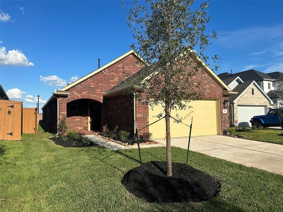 Property photo for 788 Lake Lacosta Drive, Katy, TX