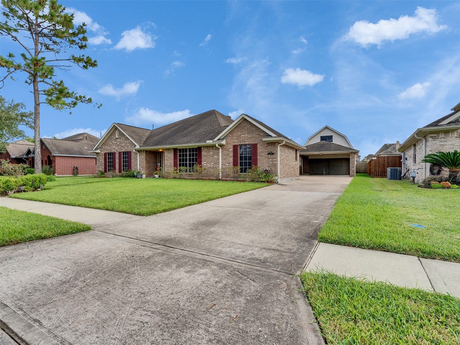 Property photo for 2714 Brahman Drive, Manvel, TX
