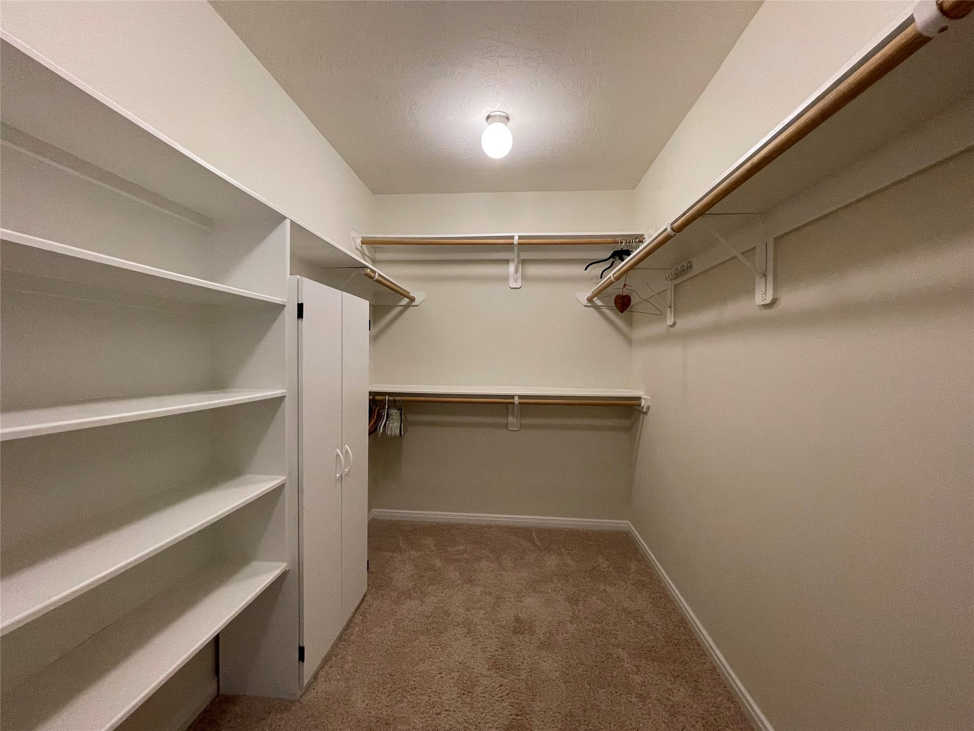 6535 Bastrop Trail, Manvel, TX 77578 Primary Walk In Closet