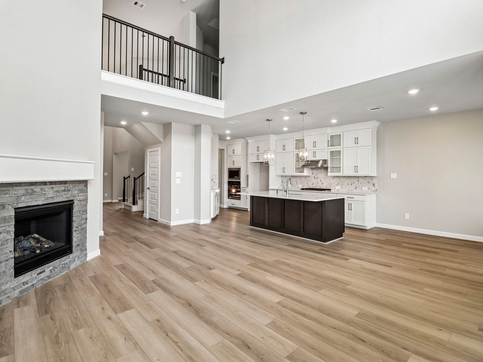 17763 Mill Manor Drive, Montgomery, TX 77316