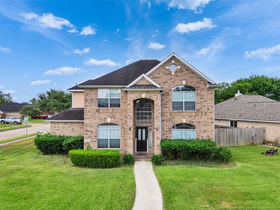 Property photo for 1803 ripple creek Drive, Rosenberg, TX