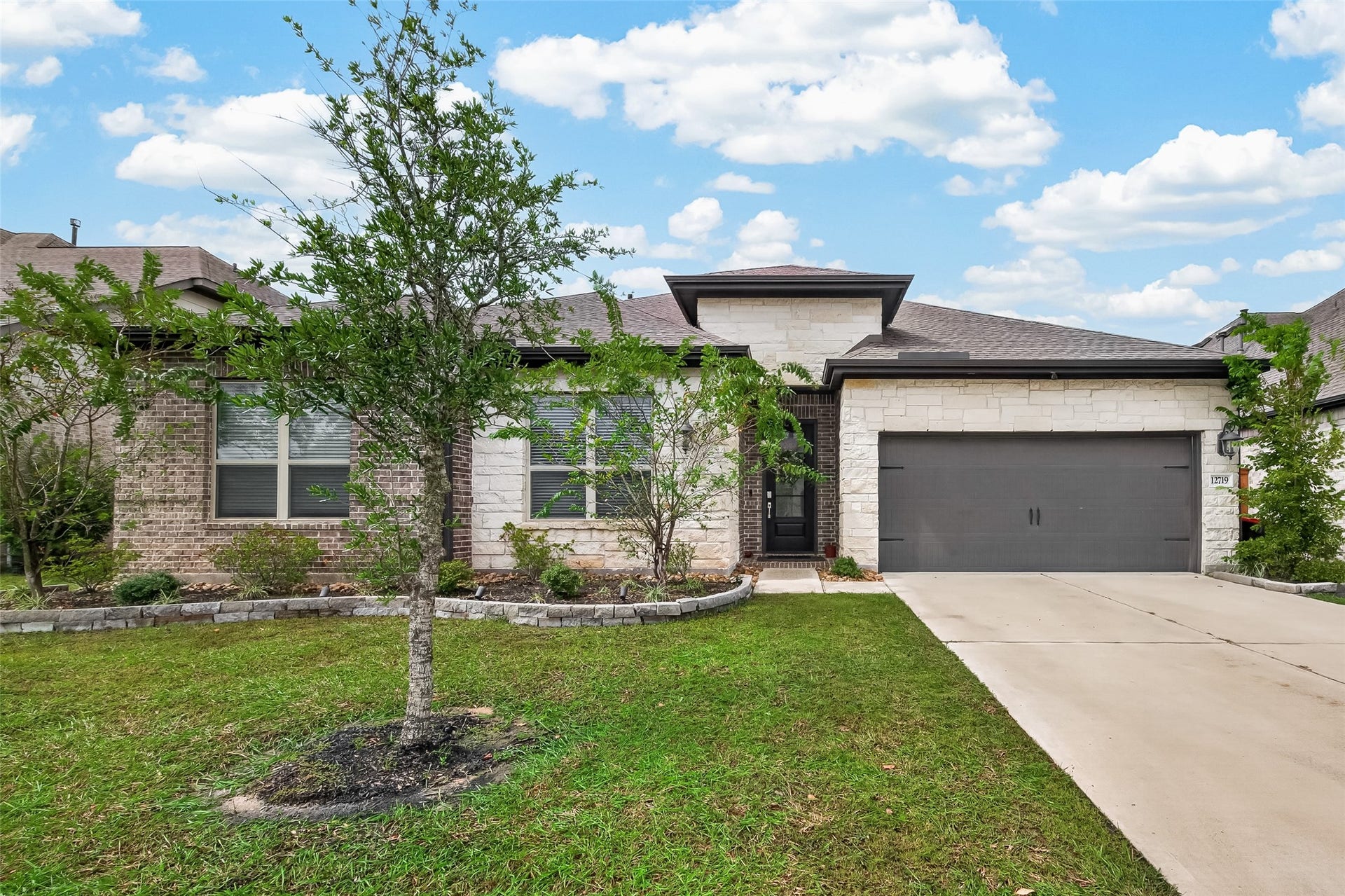12719 Noble Fields Way, Cypress, TX 77433