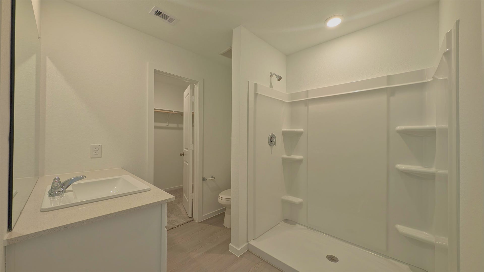 21510 Colonial Meadow Creek Trail, Waller, TX 77484 En-suite Primary bathroom