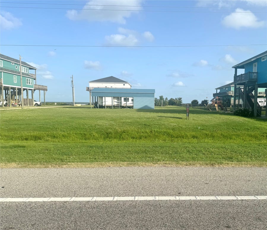 Property photo for 1282 Highway 87, Gilchrist, TX