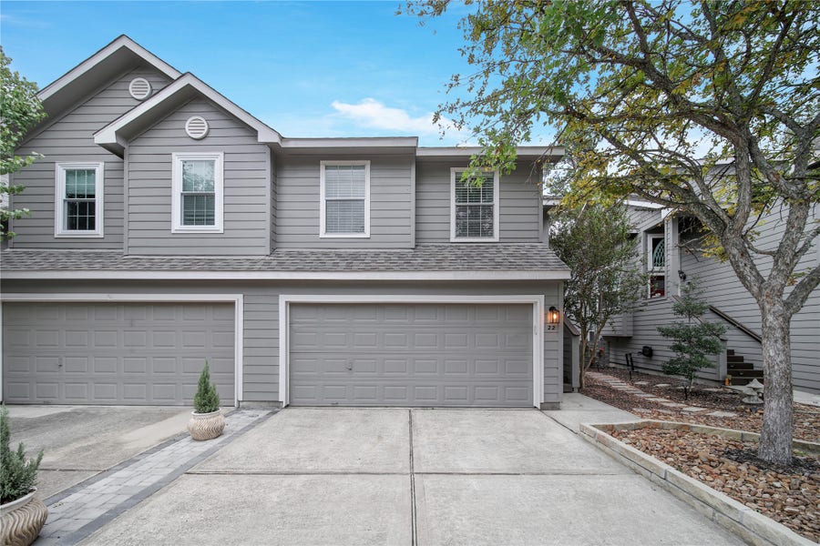 Property photo for 22 Butterfly Branch Place, The Woodlands, TX