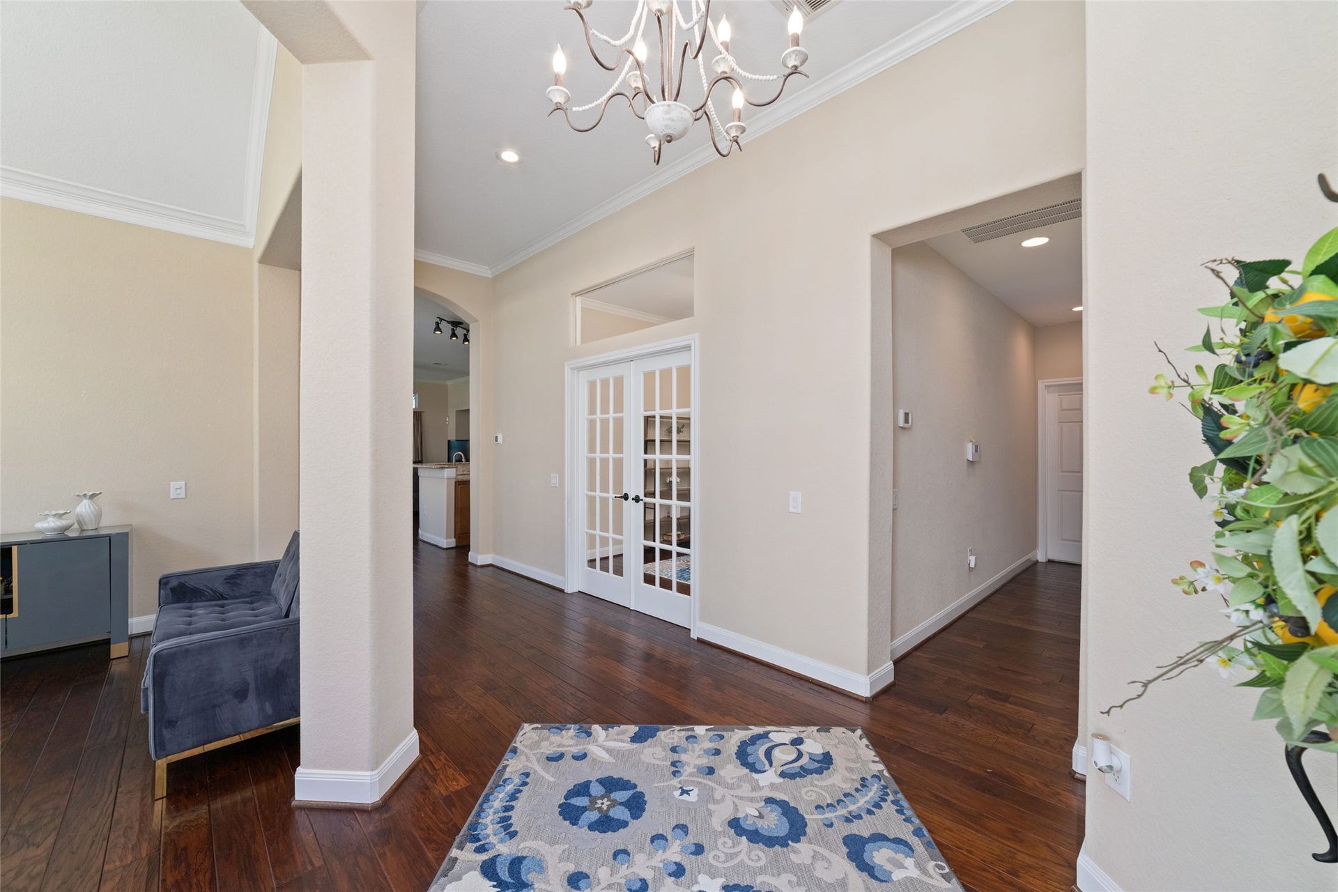 9234 E Canyon Lake Springs Drive, Cypress, TX 77433 This home has the perfect flow with gorgeous wall color that brightens the space and tall ceilings to make the home feel grand.