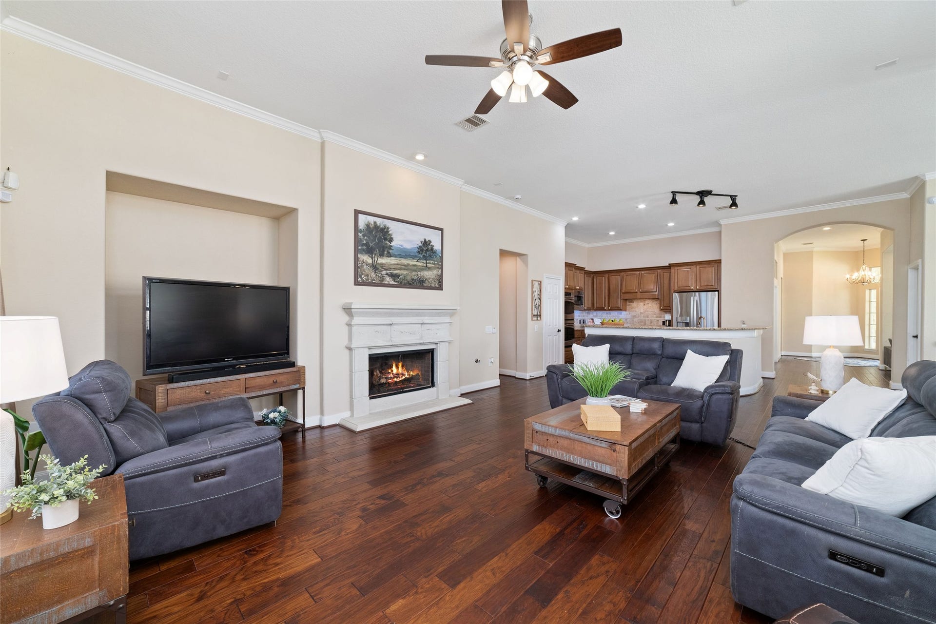 9234 E Canyon Lake Springs Drive, Cypress, TX 77433 Simply beautiful! Wood floors, neutral wall color, open concept and natural light, truly elegant.