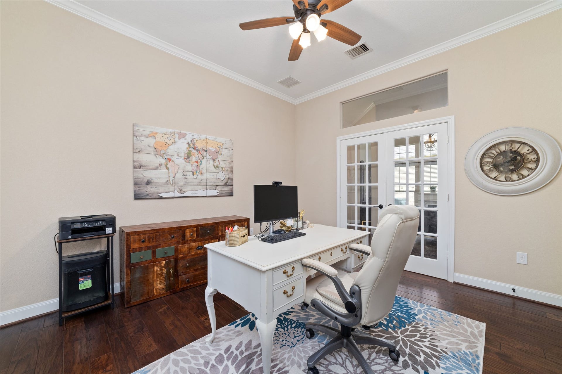 9234 E Canyon Lake Springs Drive, Cypress, TX 77433 This office has plenty of space to do what you wish. It could be a reading room, craft room, or library your choice.