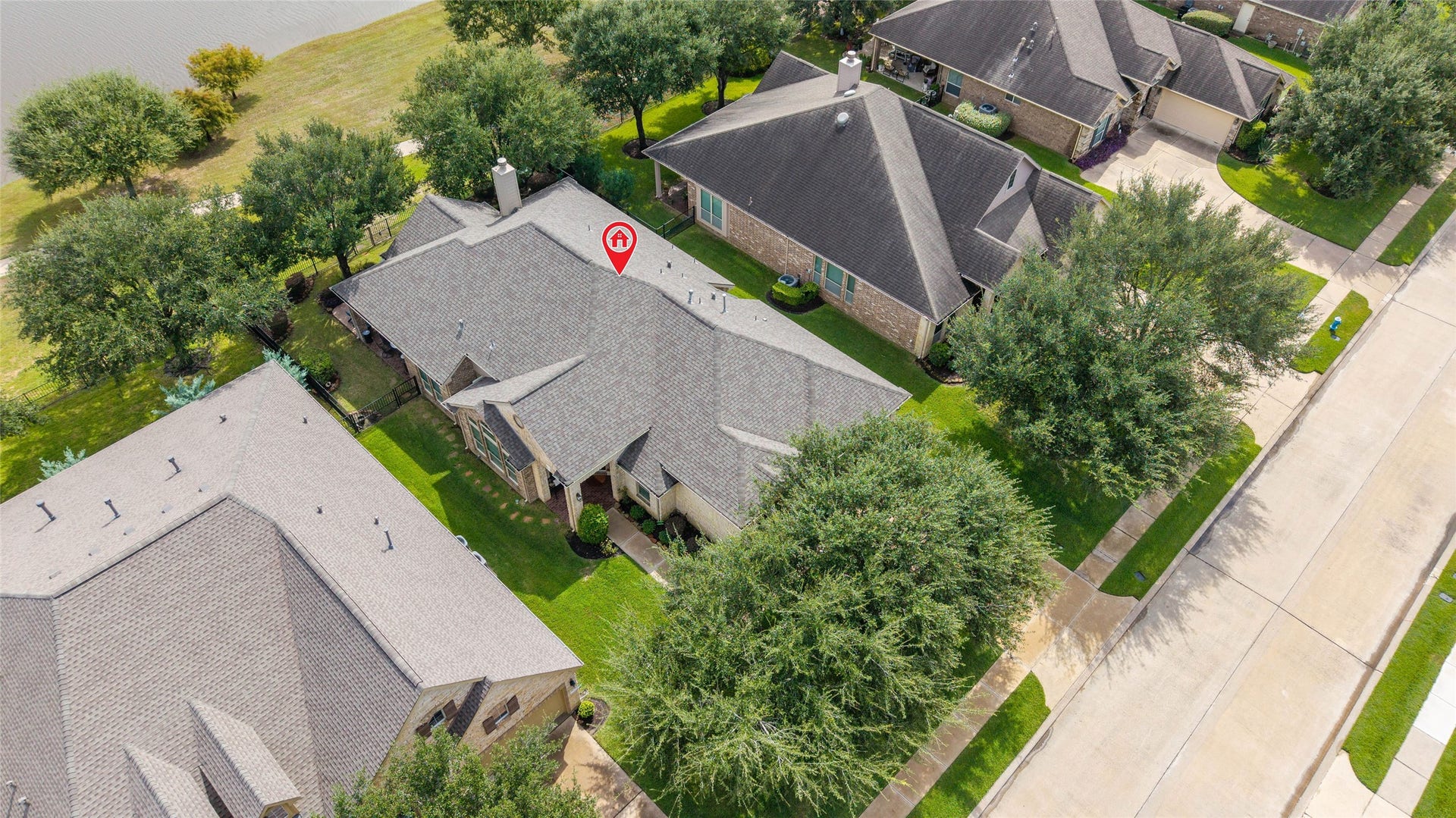 9234 E Canyon Lake Springs Drive, Cypress, TX 77433 This property has the appeal you are looking for and so many bonuses.