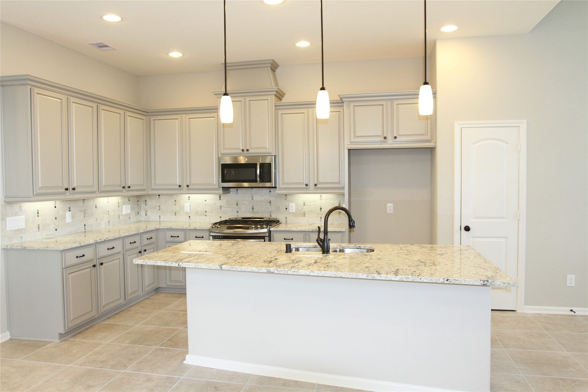 12102 La Strada Street, Richmond, TX 77406 12102 La Strada Street, Richmond, TX 77406