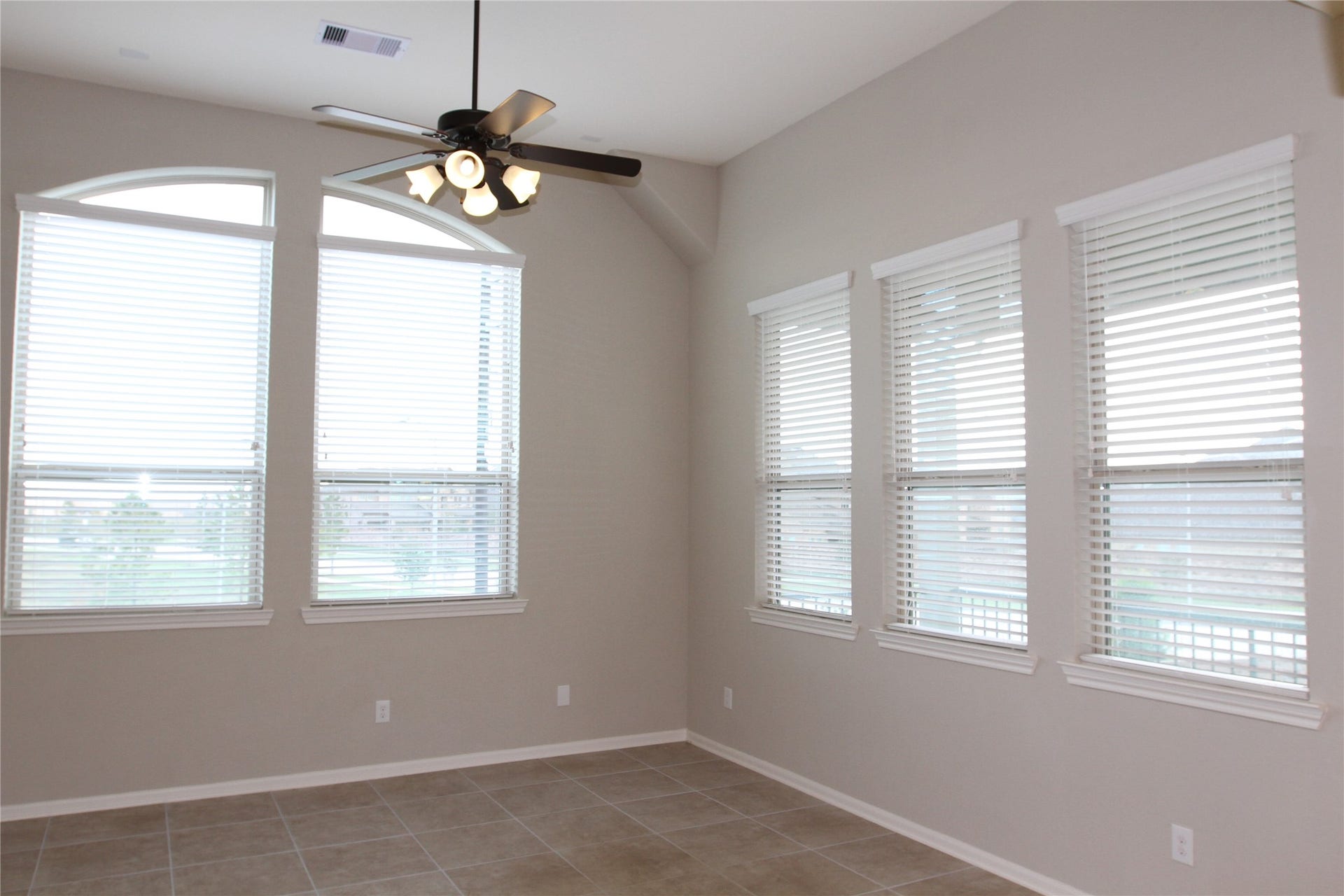 12102 La Strada Street, Richmond, TX 77406 12102 La Strada Street, Richmond, TX 77406