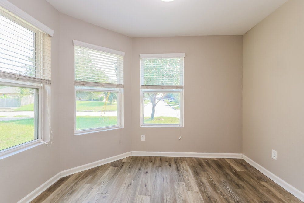 9969 Kingfisher Drive, Conroe, TX 77385 9969 Kingfisher Drive, Conroe, TX 77385