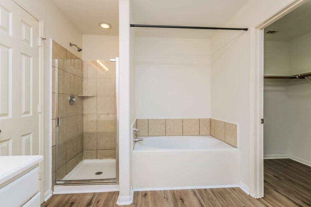 9969 Kingfisher Drive, Conroe, TX 77385 9969 Kingfisher Drive, Conroe, TX 77385