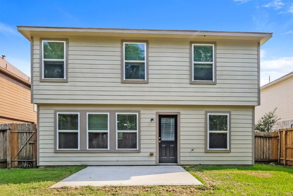 9969 Kingfisher Drive, Conroe, TX 77385 9969 Kingfisher Drive, Conroe, TX 77385